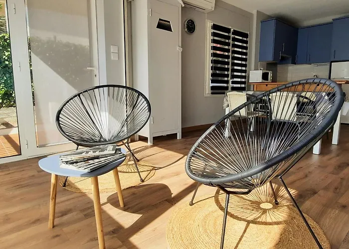 Amplio En Planta Baja Con Terraza Y Jardin, Cerca De La Playa Carboneras, - Es-170-1 *